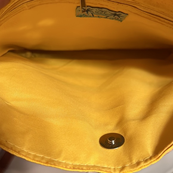 Striped Purse 💜 - Picture 6 of 7